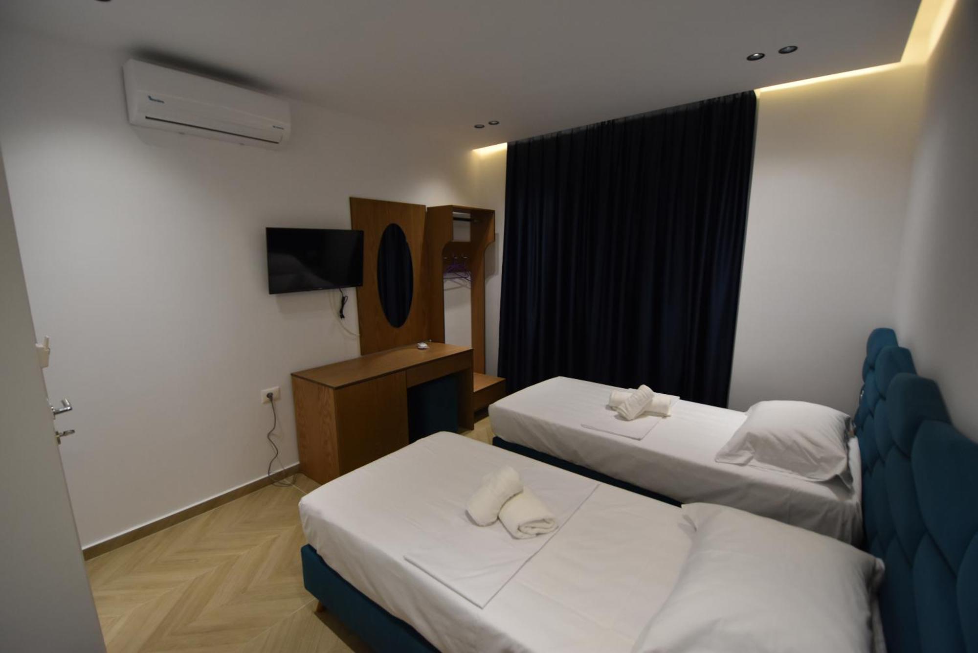 Agimi Hotel Ksamil Exterior photo