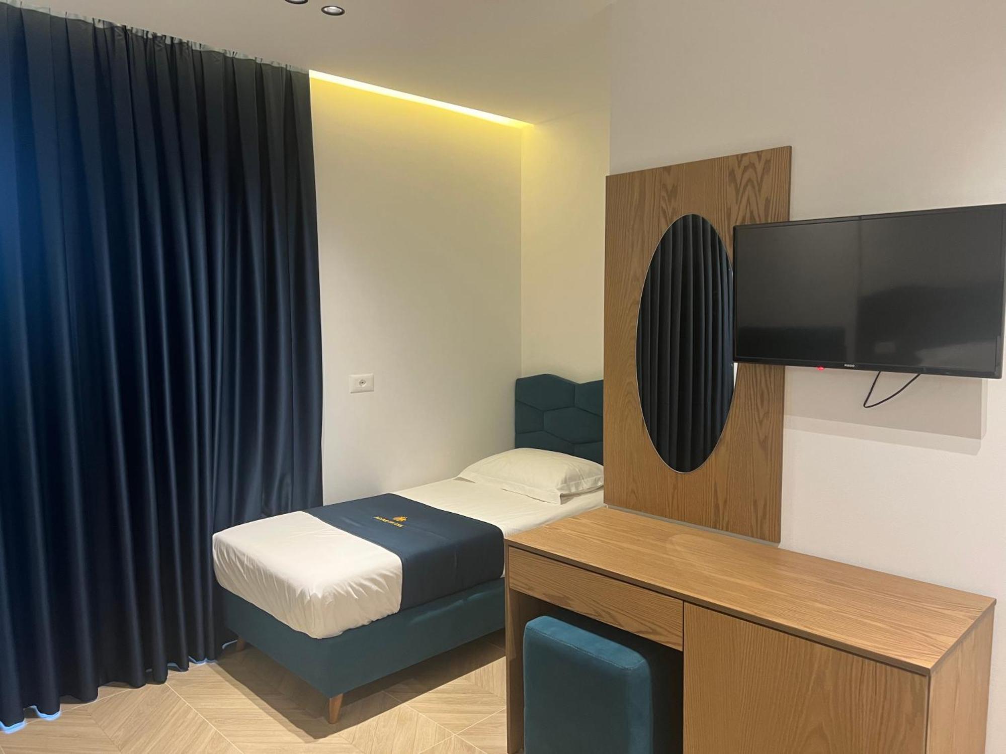 Agimi Hotel Ksamil Exterior photo